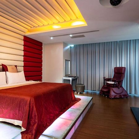 Only Love Motel Синдиан-Сити Экстерьер фото